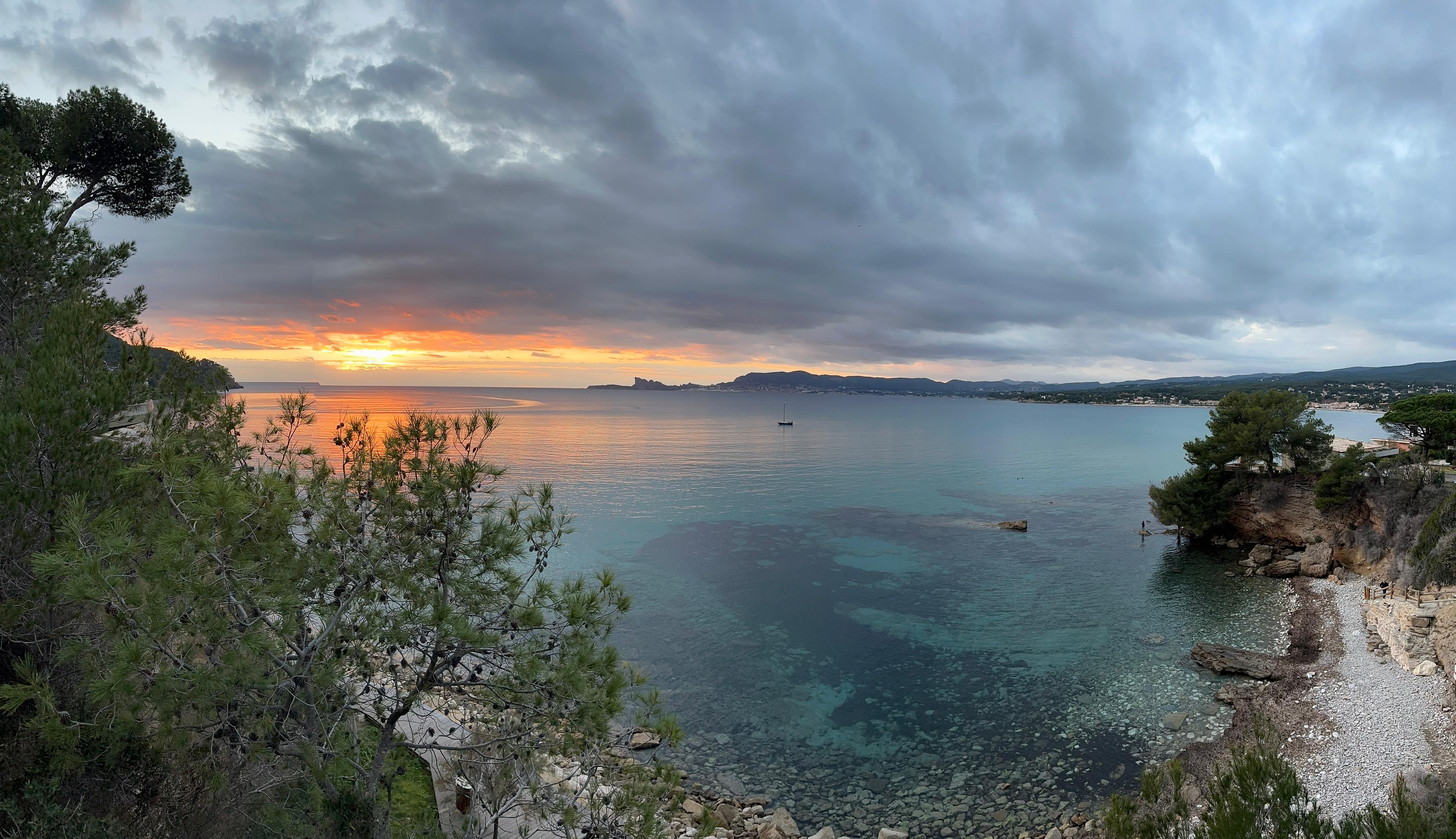 Panorama coucher de soleil méditerranéen
